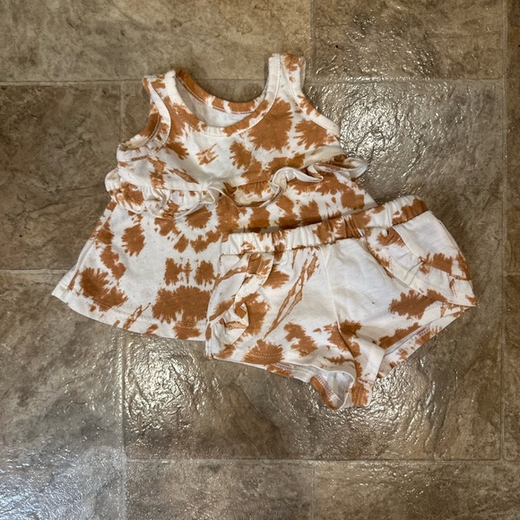 Grayson Mini Baby Girl Ruffle Tie Dye Boho Tank & Shorts Matching Set Newborn - Picture 8 of 9